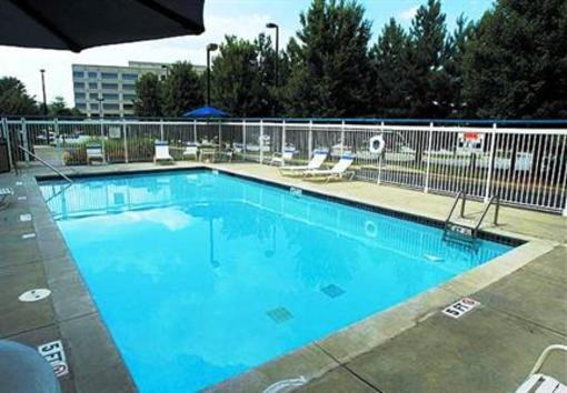 фото отеля Fairfield Inn & Suites Atlanta Alpharetta