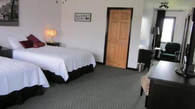 фото отеля Bells and Whistles Family Inn