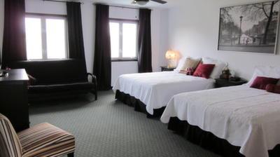 фото отеля Bells and Whistles Family Inn