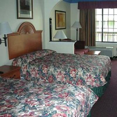 фото отеля Garden Inn and Suites