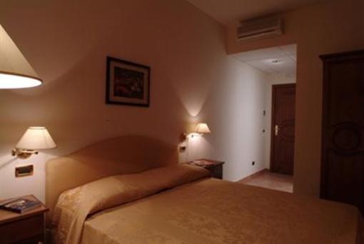 фото отеля Hotel Domus Flegrea