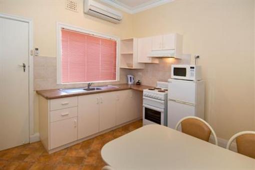фото отеля Albany Holiday Units