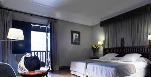 фото отеля Hotel Parador de Carmona