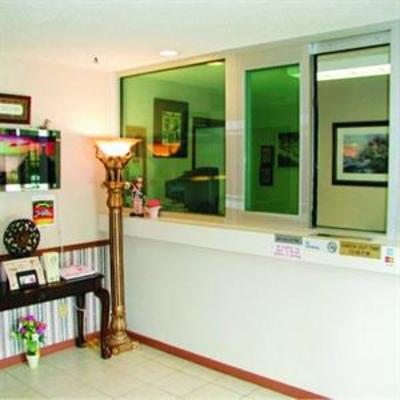фото отеля Economy Inn And Suites Tomball