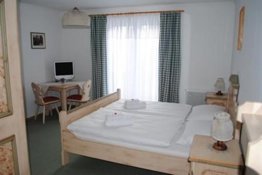фото отеля Haus Hollbacher Dorfgastein