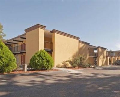 фото отеля Americas Best Value Inn Cleveland (Texas)