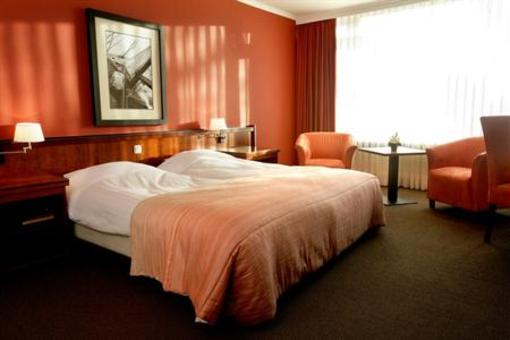 фото отеля Van Der Valk Hotel Hardegarijp
