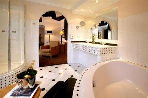 фото отеля Van Der Valk Hotel Hardegarijp