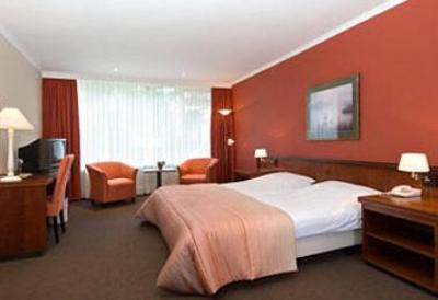 фото отеля Van Der Valk Hotel Hardegarijp