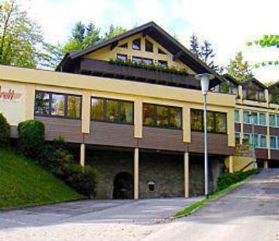 фото отеля Hotel Holl Restaurant Schongau