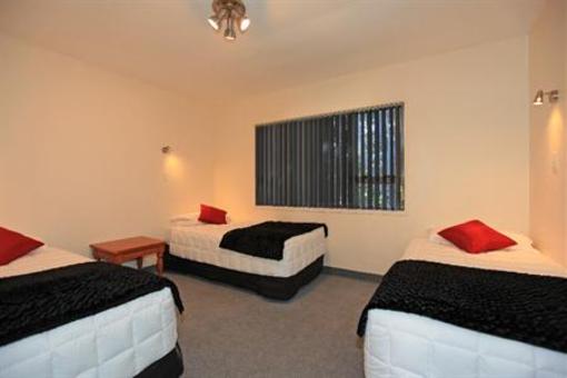 фото отеля Kapiti Lindale Motel & Conference Centre