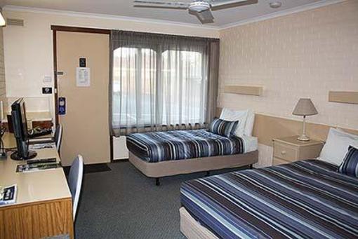 фото отеля Raglan Motor Inn