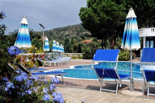фото отеля Hotel Villaggio Pineta Petto Bianco