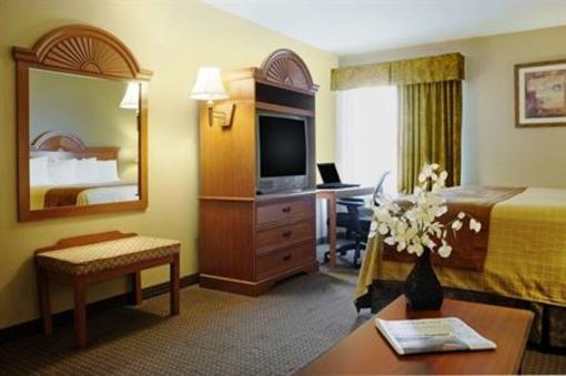 фото отеля BEST WESTERN Zachary Inn