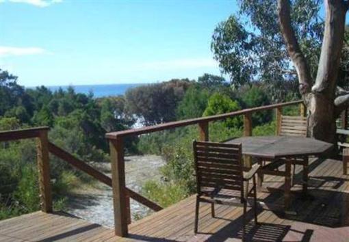 фото отеля Bicheno Hideaway Chalets
