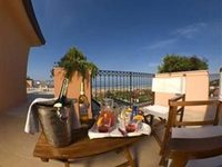 Arianna Hotel