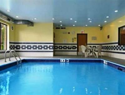 фото отеля Days Inn Saint Charles