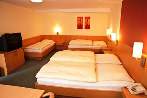 фото отеля Hotel Hellers Krug