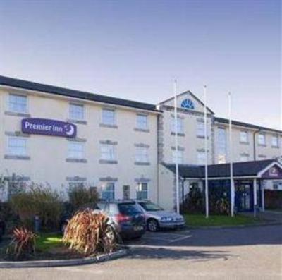 фото отеля Premier Inn Central Bridgend