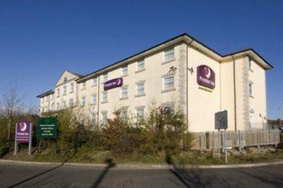 фото отеля Premier Inn Central Bridgend