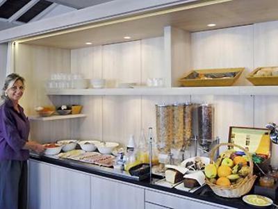 фото отеля Novotel Narbonne Sud Hotel