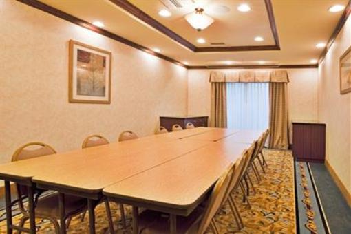 фото отеля Holiday Inn Express Hotel & Suites Bartow