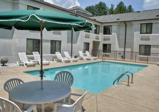 фото отеля Sleep Inn Bryson City