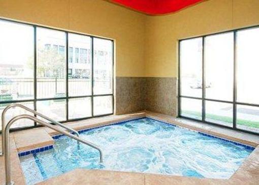 фото отеля Comfort Suites Oshkosh