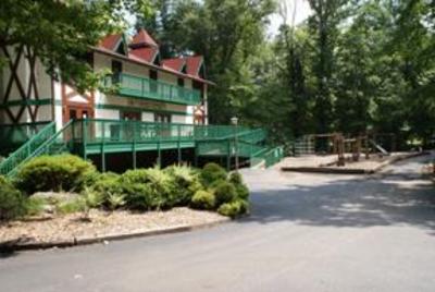 фото отеля Alpine Crest Resort
