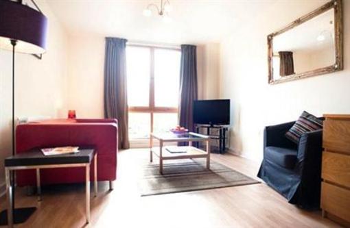 фото отеля Your Space Serviced Apartments Harbourside