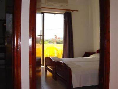 фото отеля Iliaktida Apartments Kolymvari