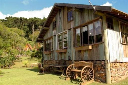 фото отеля Chales Familia Fioreze