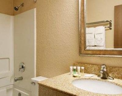 фото отеля Super 8 Motel Richmond Airport