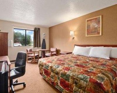 фото отеля Super 8 Motel Richmond Airport