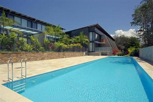 фото отеля Kiah Beach House Byron Bay