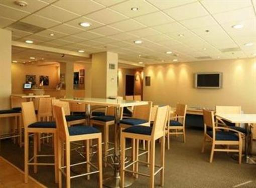 фото отеля City Suites Queretaro