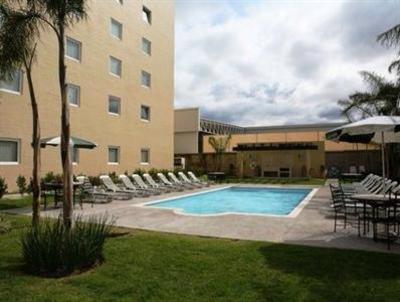 фото отеля City Suites Queretaro