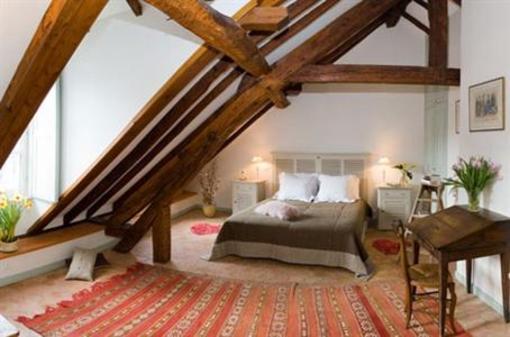 фото отеля Le Pigeonnier Embrun