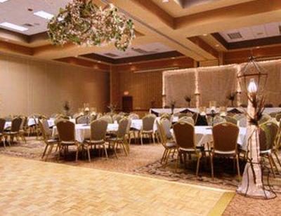 фото отеля Ramada Inn Kearney (Nebraska)
