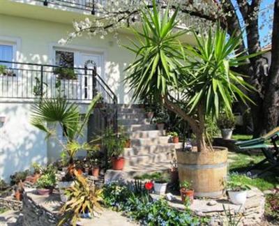 фото отеля Kovirag Apartman
