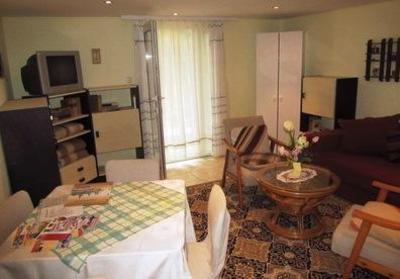 фото отеля Kovirag Apartman