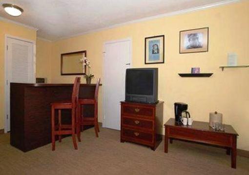 фото отеля Sundance Plaza Hotel & Suites