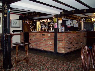 фото отеля The Fox Inn Harlow