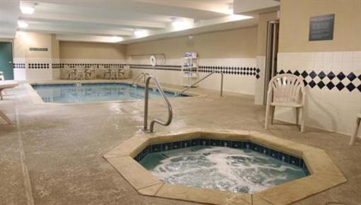 фото отеля Country Inn & Suites Calhoun