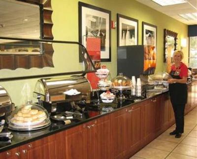 фото отеля Hampton Inn Cocoa Beach