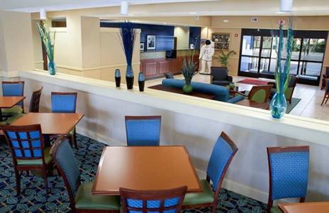 фото отеля Hampton Inn Cocoa Beach
