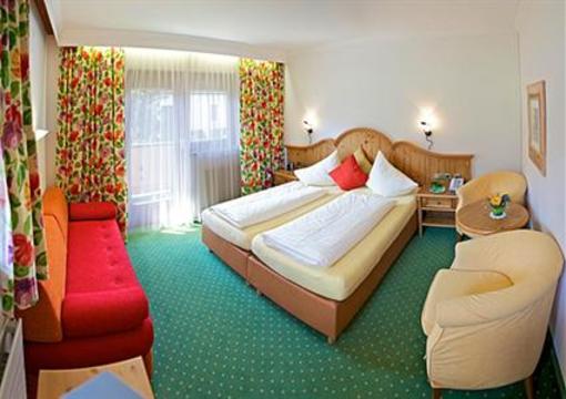 фото отеля Bergland Aparthotel Soll