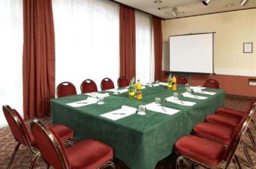 фото отеля St James Hotel Grimsby