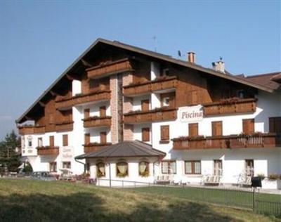фото отеля Hotel Belvedere Fai della Paganella