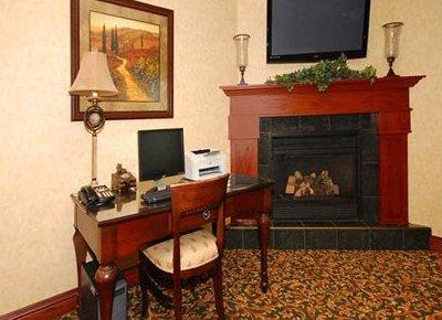 фото отеля Comfort Suites Escanaba